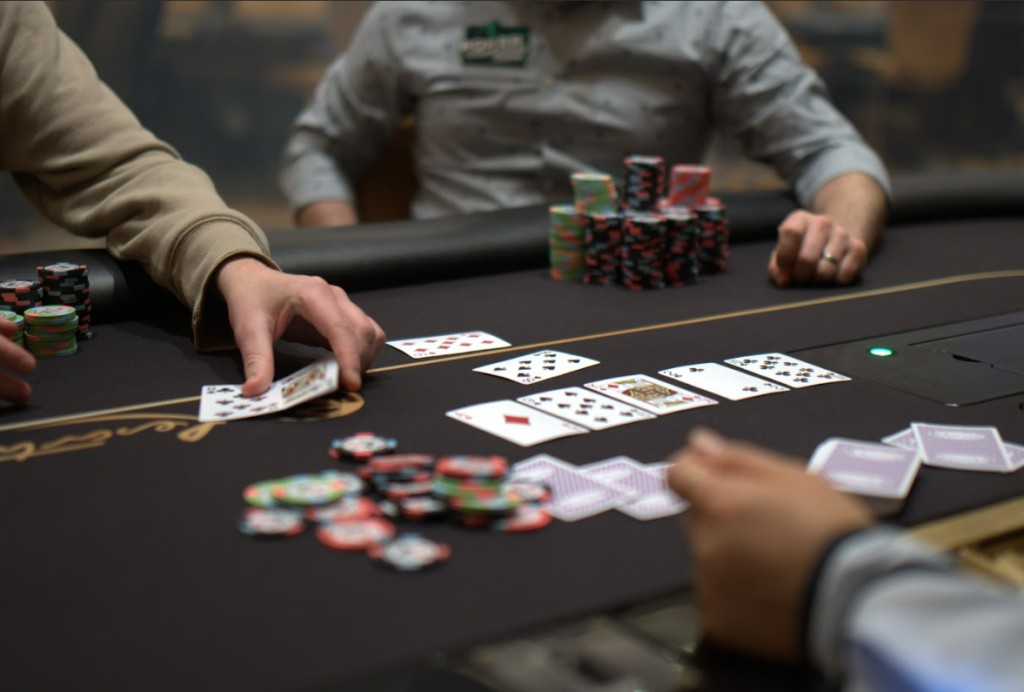 Showdown no-limit hold'em poker cash game PokerCoaching.com coach Jonathan Little Resorts World.
